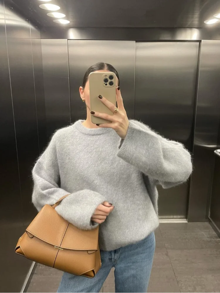 SIENNA LOOSE SWEATER